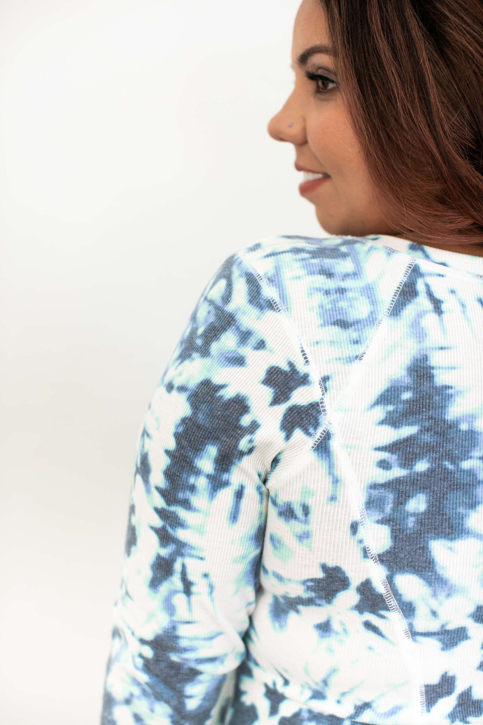Hazel Long Sleeve Raglan V-Neck T - Image 3
